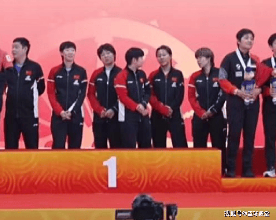 都在体现可, 差不多, 她又和吉祥